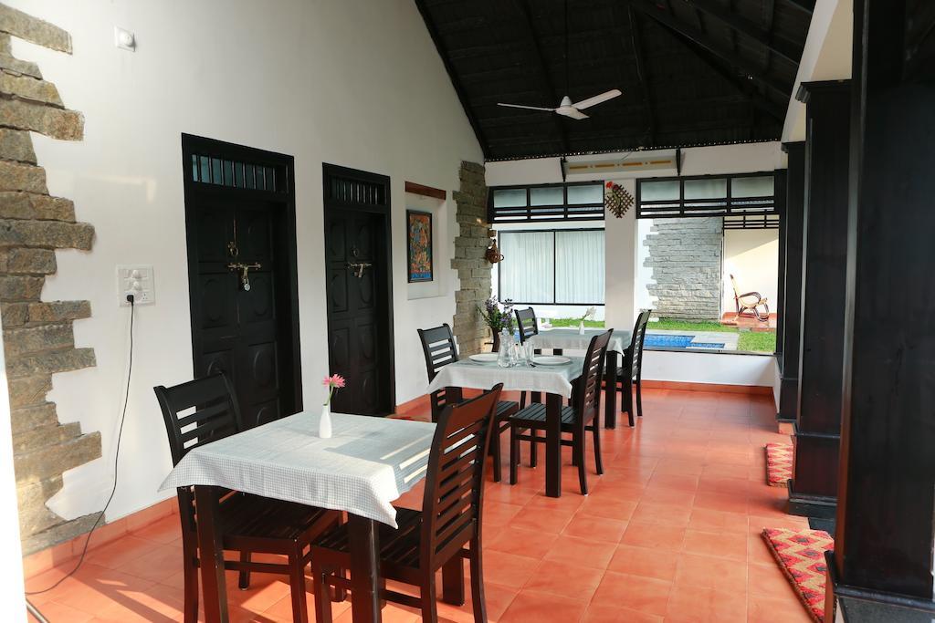 Mayas Beach House Mararikulam Exterior photo