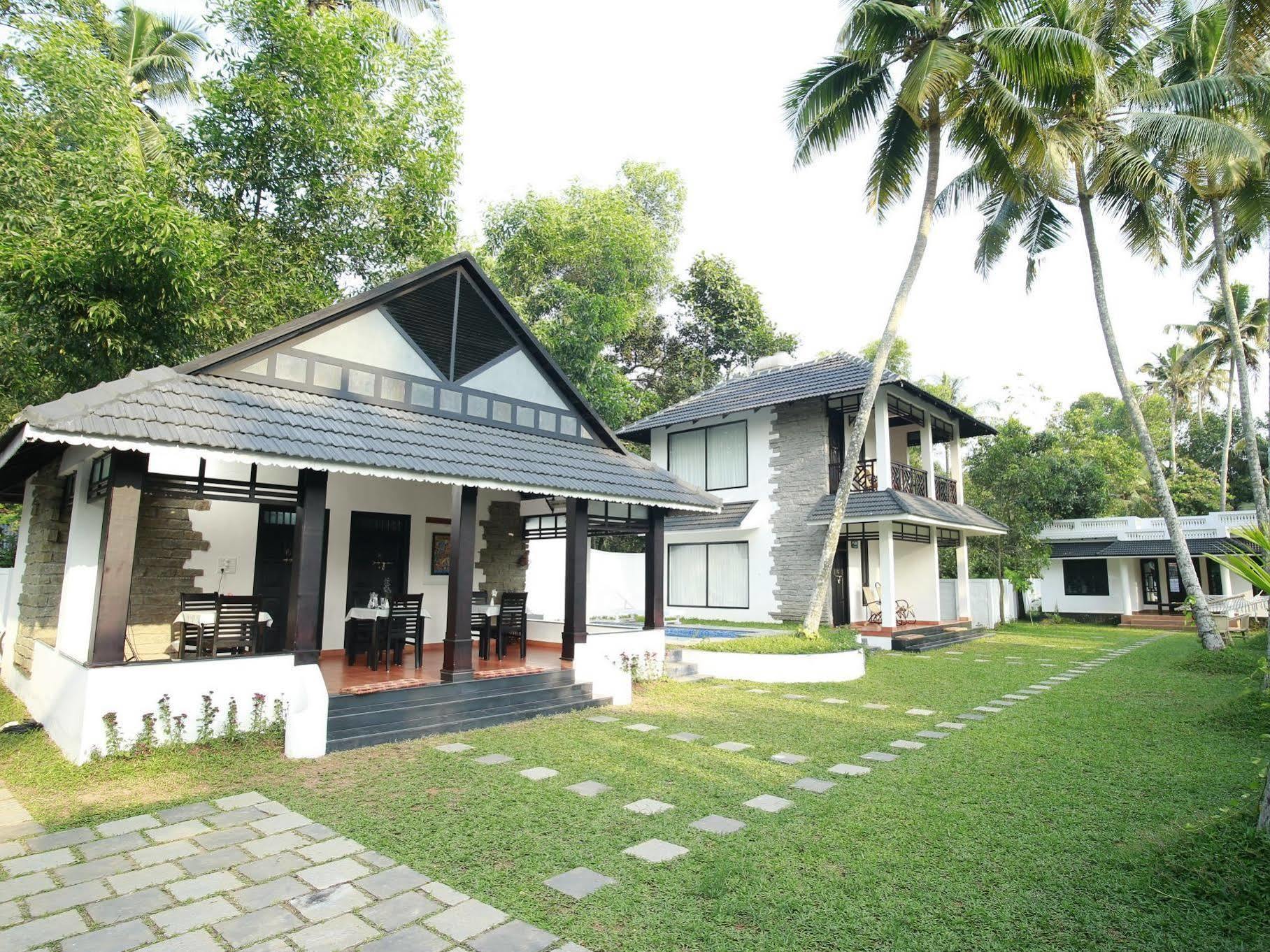 Mayas Beach House Mararikulam Exterior photo